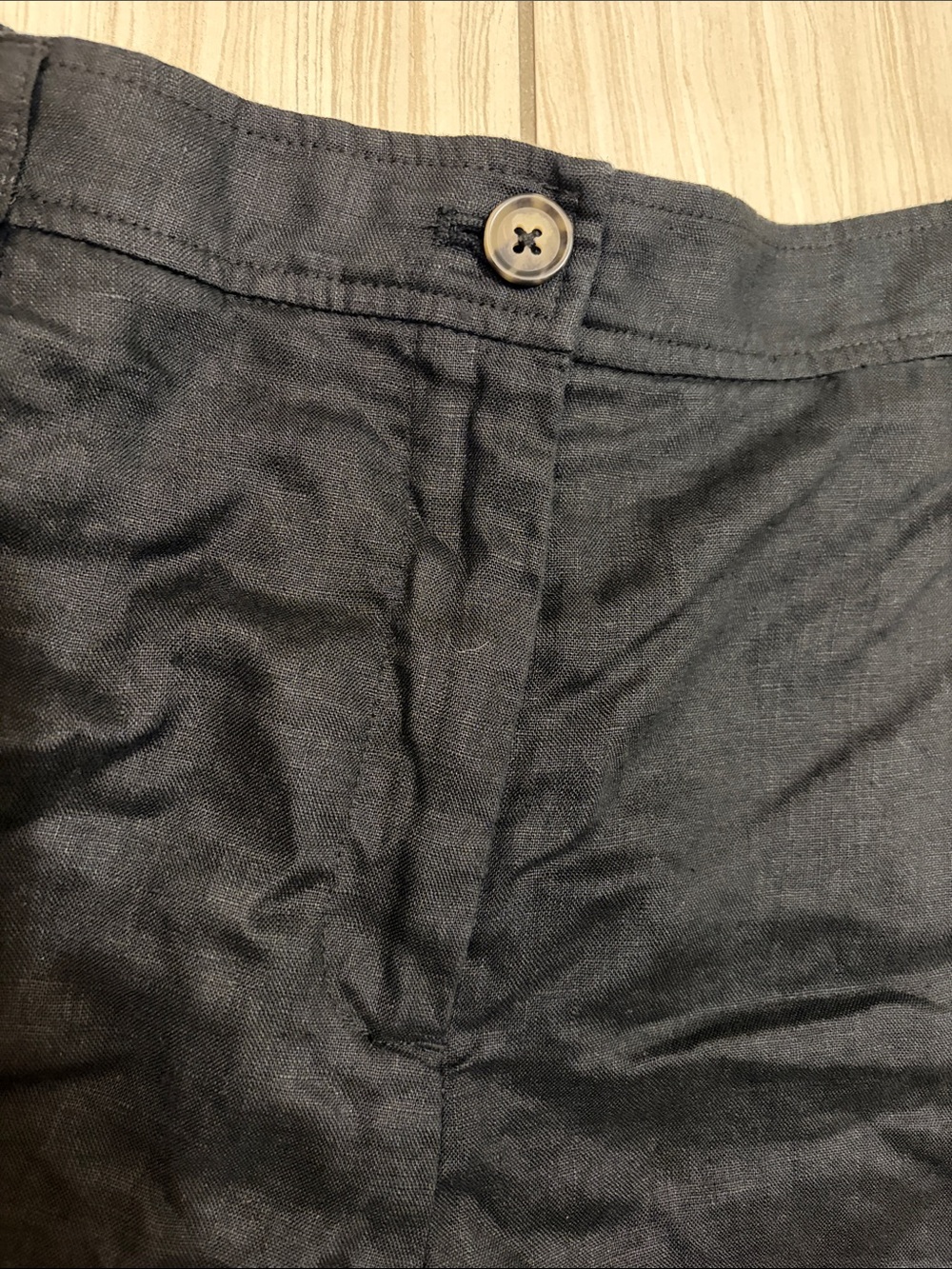 Quince 100% European linen trouser Shorts - Picture 3 of 9